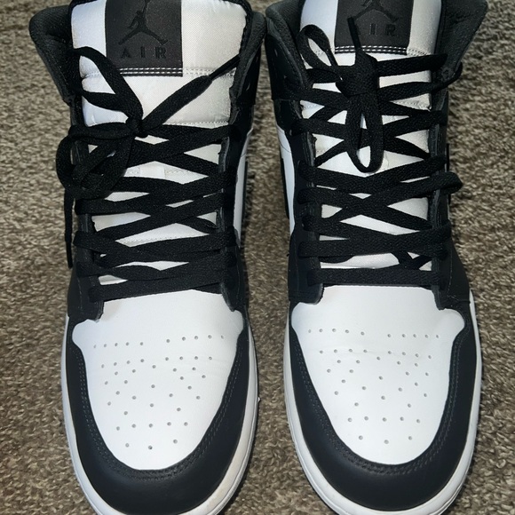 Size 13 Jordan Ones - Picture 5 of 5